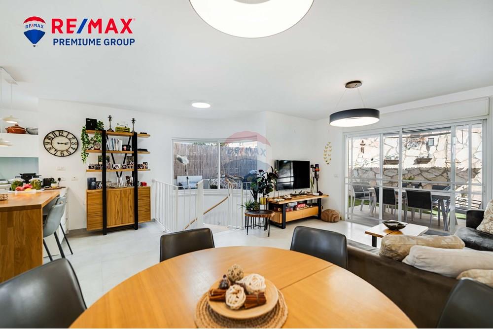 House for Sale in שוהם - Image 4