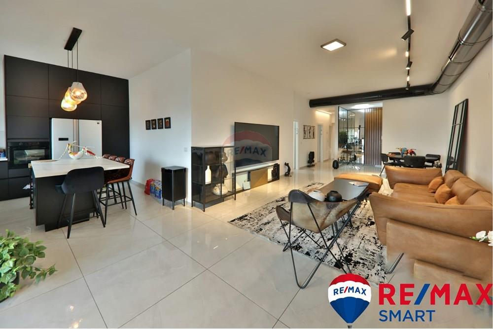 Apartment for Sale in קרית אתא - Image 6