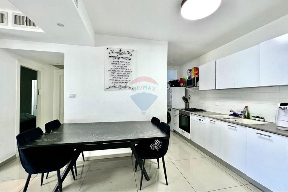 Apartment for Sale in Netanya - Image 5