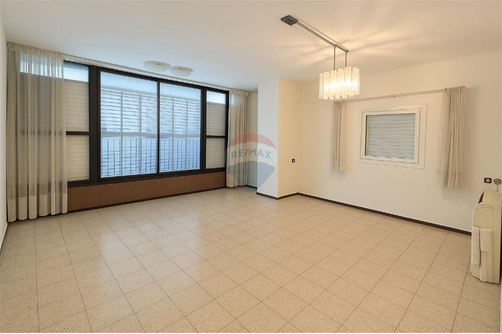 Apartment for Sale in Tel Aviv - Image 1