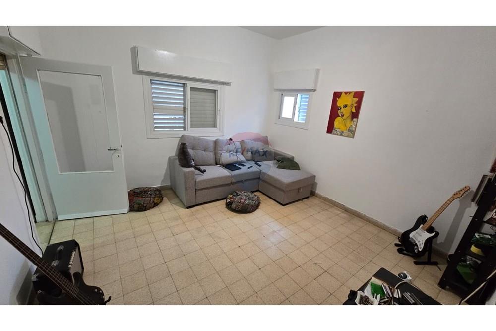 Apartment for Sale in Haifa - Image 2