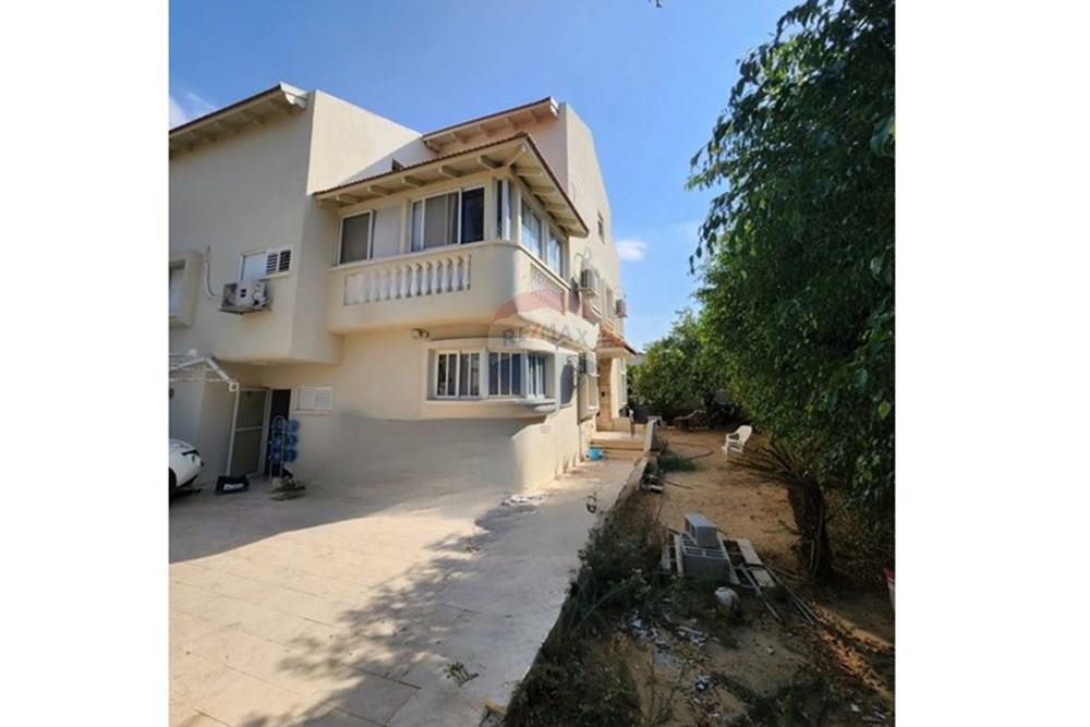 Apartment for Sale in Lod - Image 1