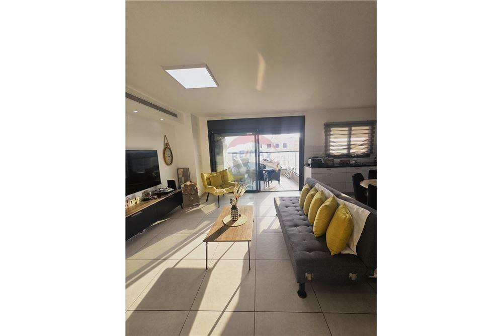Apartment for Sale in אור עקיבא - Image 5