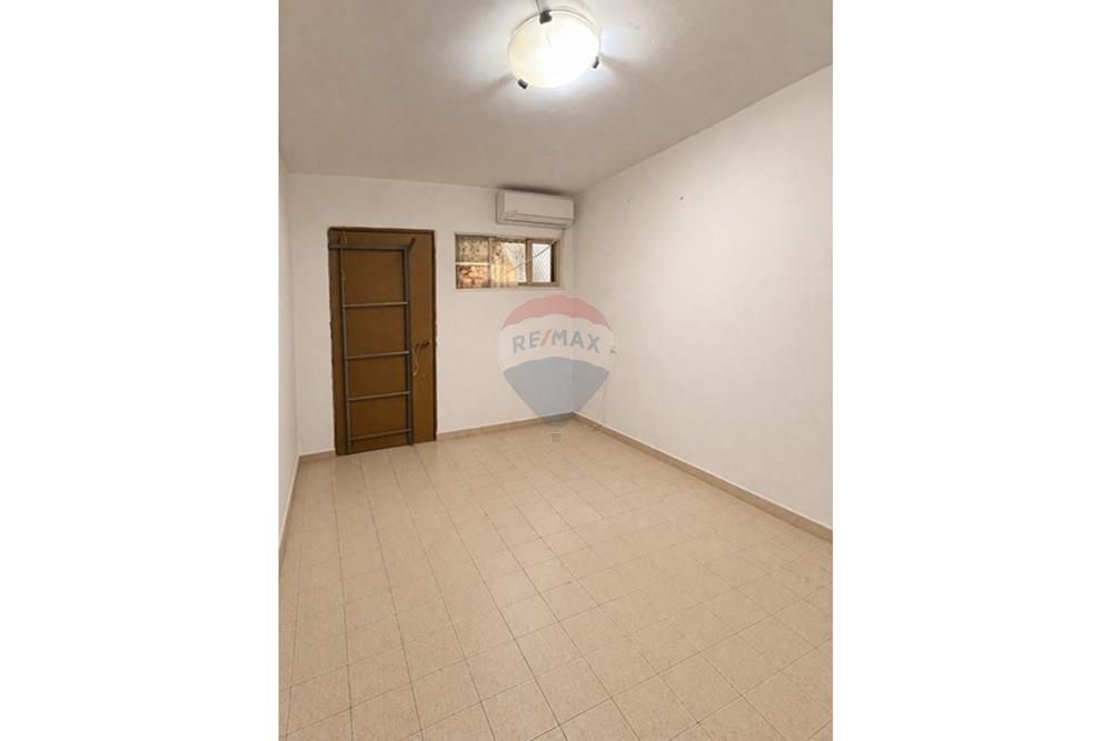 Apartment for Sale in Tel Aviv - Image 6