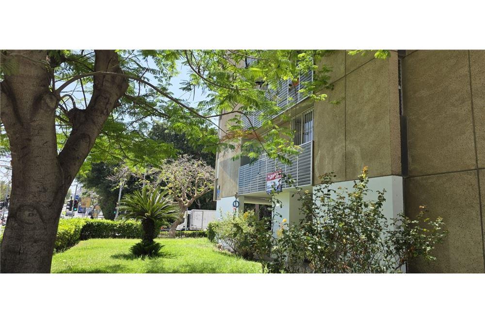 Apartment for Sale in Tel Aviv - Image 6