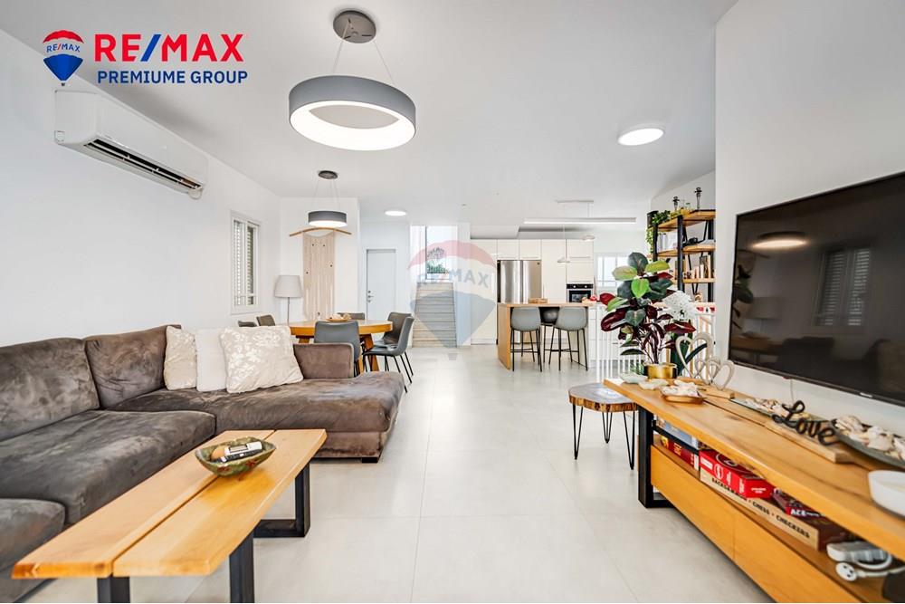 House for Sale in שוהם - Image 3
