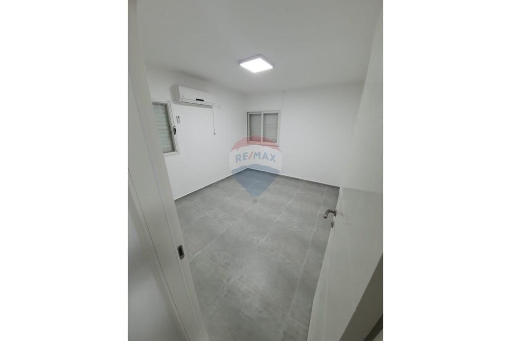 Apartment for Sale in Karmiel - Image 3