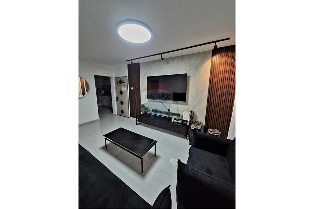 Apartment for Sale in Dimona - Image 3
