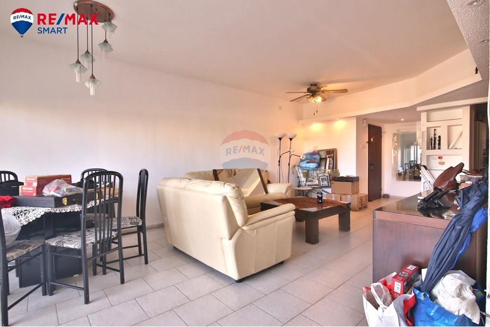 Apartment for Sale in קרית מוצקין - Image 3