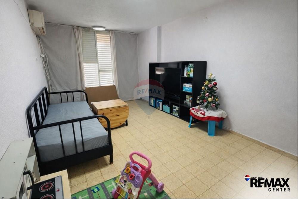 Apartment for Sale in Bat Yam - Image 3