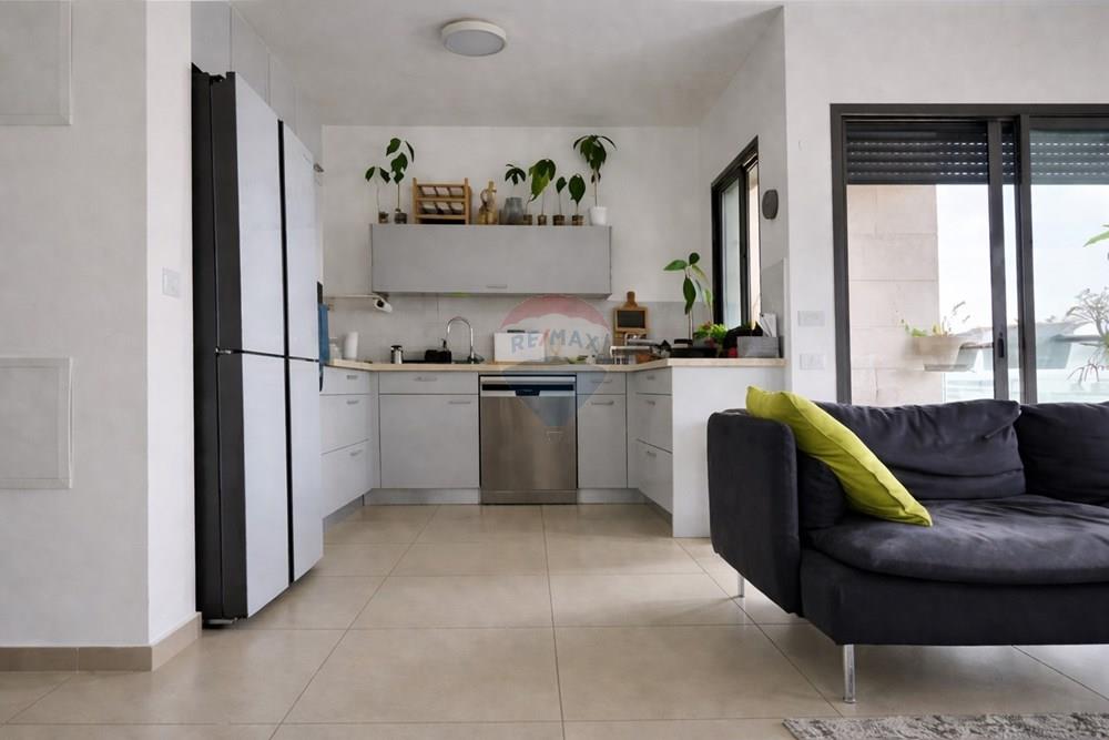 Apartment for Sale in Ramat Gan - Image 1