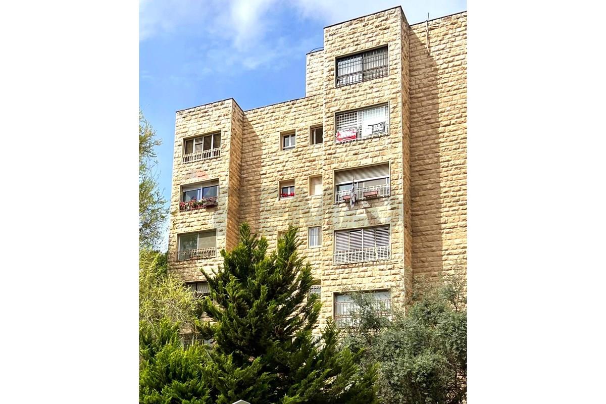 Apartment for Sale in Jerusalem - Image 1
