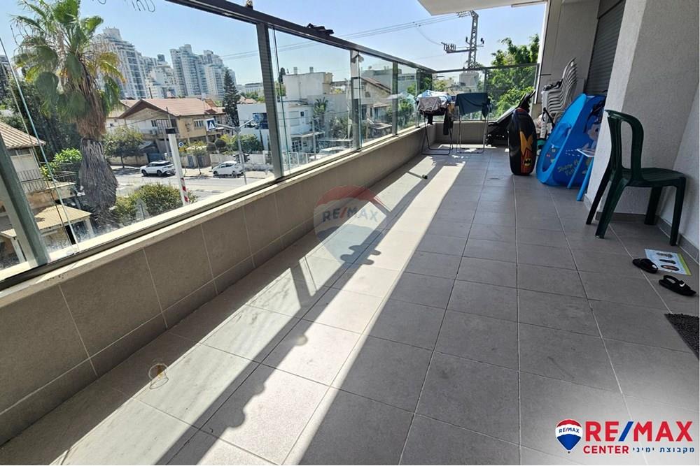 Apartment for Sale in Holon - Image 7