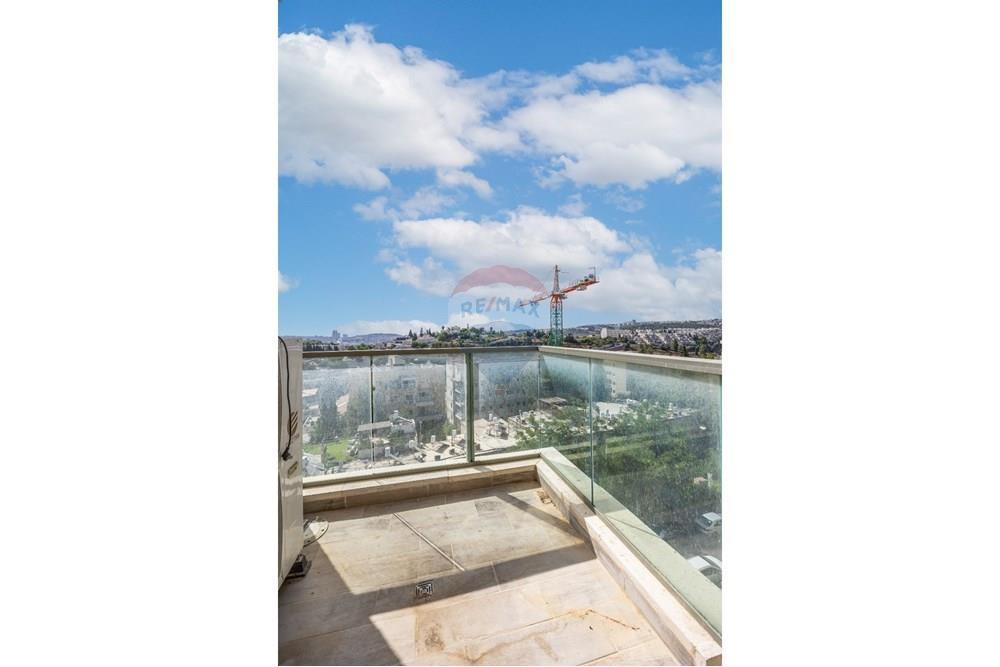 Apartment for Sale in Jerusalem - Image 4