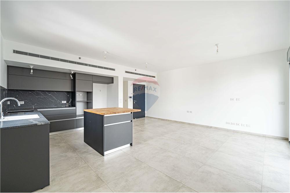 Apartment for Sale in קרית אונו - Image 4