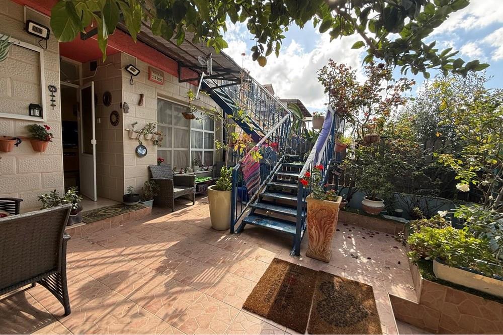 Apartment for Sale in נוף הגליל - Image 2