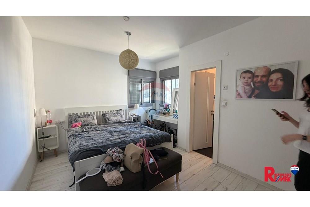 Apartment for Sale in Holon - Image 6