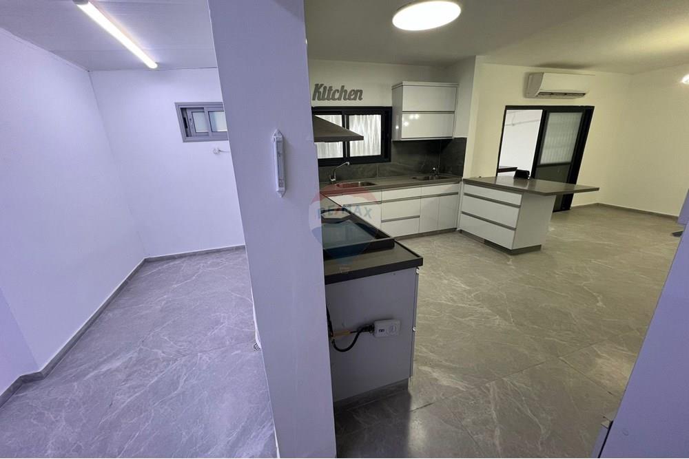Apartment for Sale in נתיבות - Image 3