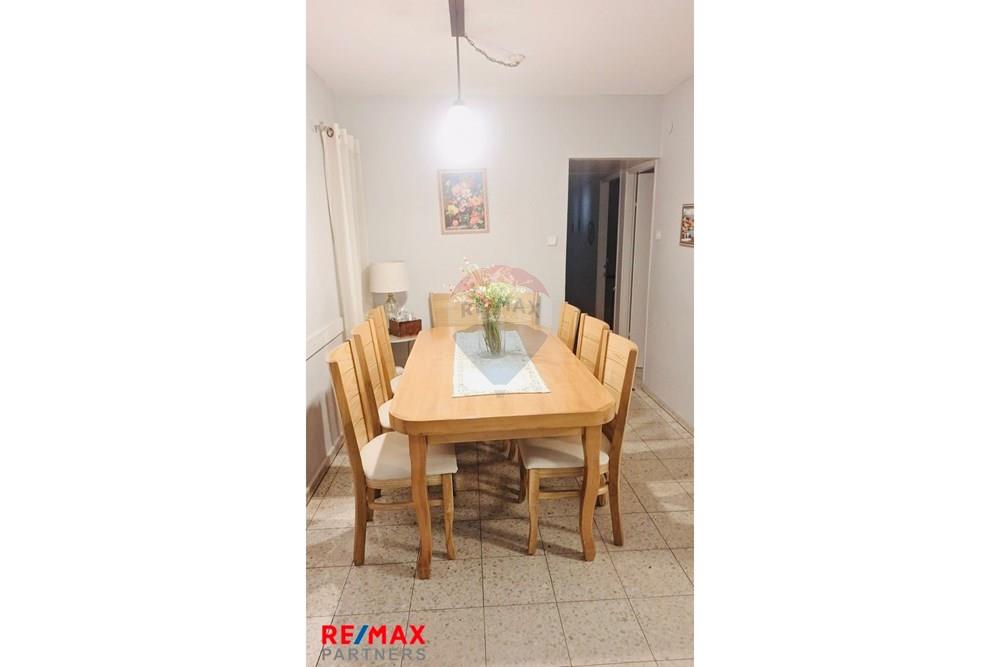 Apartment for Sale in Petah Tikva - Image 6
