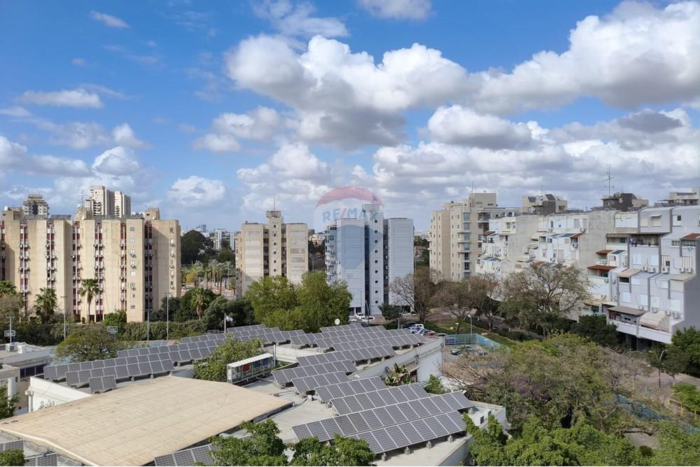 Apartment for Sale in Rishon LeZion - Image 4