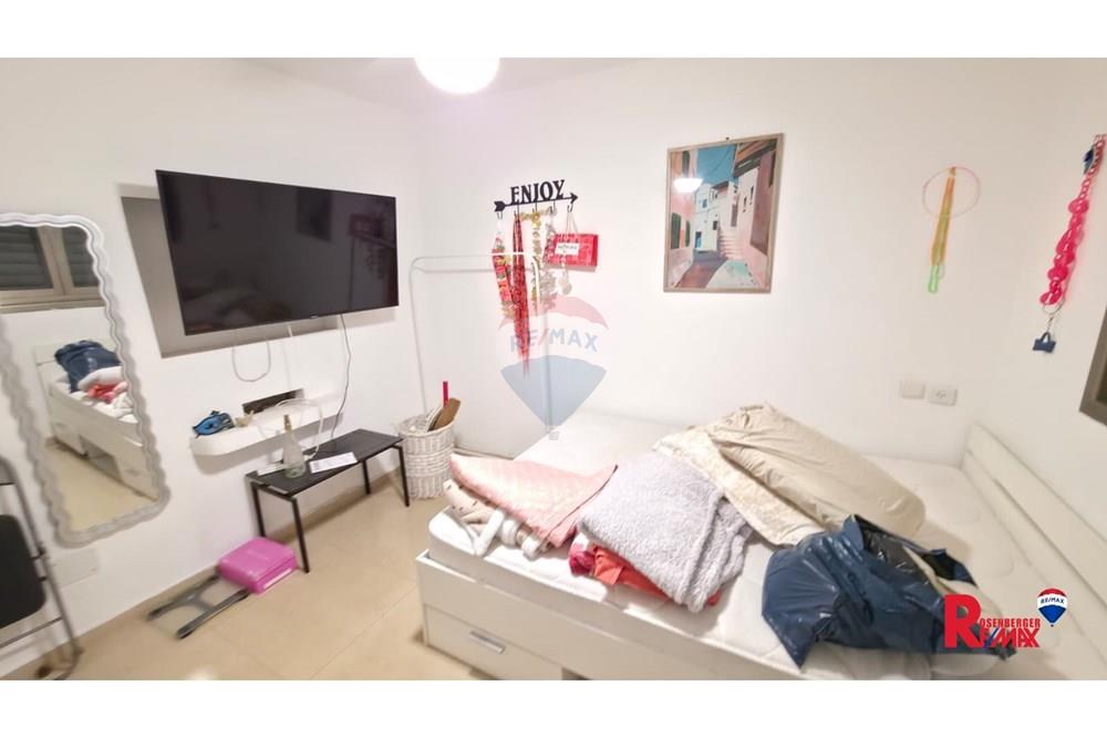 Apartment for Sale in Bat Yam - Image 7