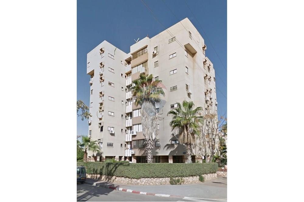 Apartment for Sale in Netanya - Image 1