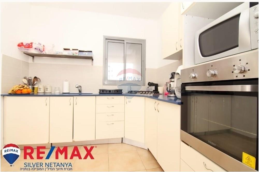 Apartment for Sale in Netanya - Image 3