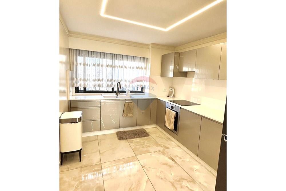 Apartment for Sale in Jerusalem - Image 4
