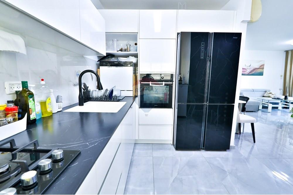 Apartment for Sale in Rishon LeZion - Image 2