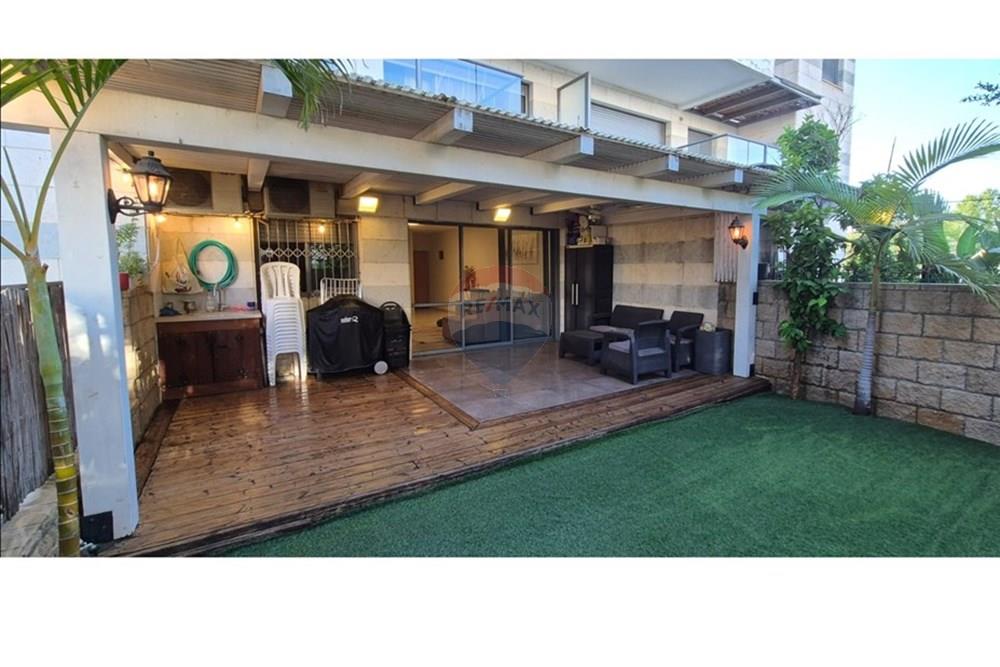 Apartment for Sale in Kfar Saba - Image 2