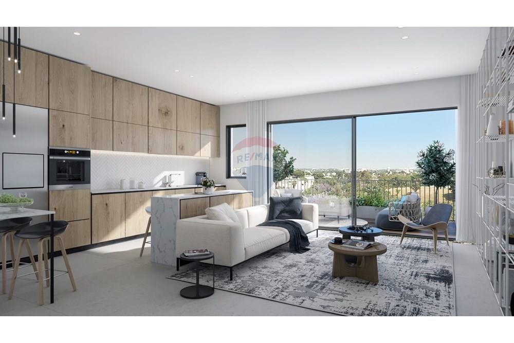 Apartment for Sale in Tel Aviv - Image 2