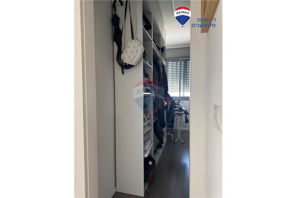 Apartment for Sale in Hadera - Image 4