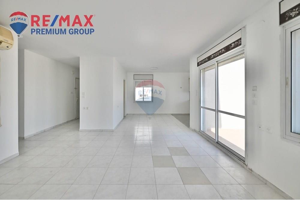Apartment for Sale in שוהם - Image 5