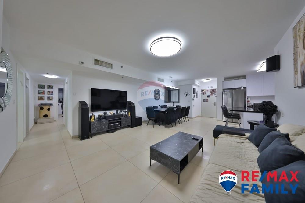 Apartment for Sale in קרית ביאליק - Image 2