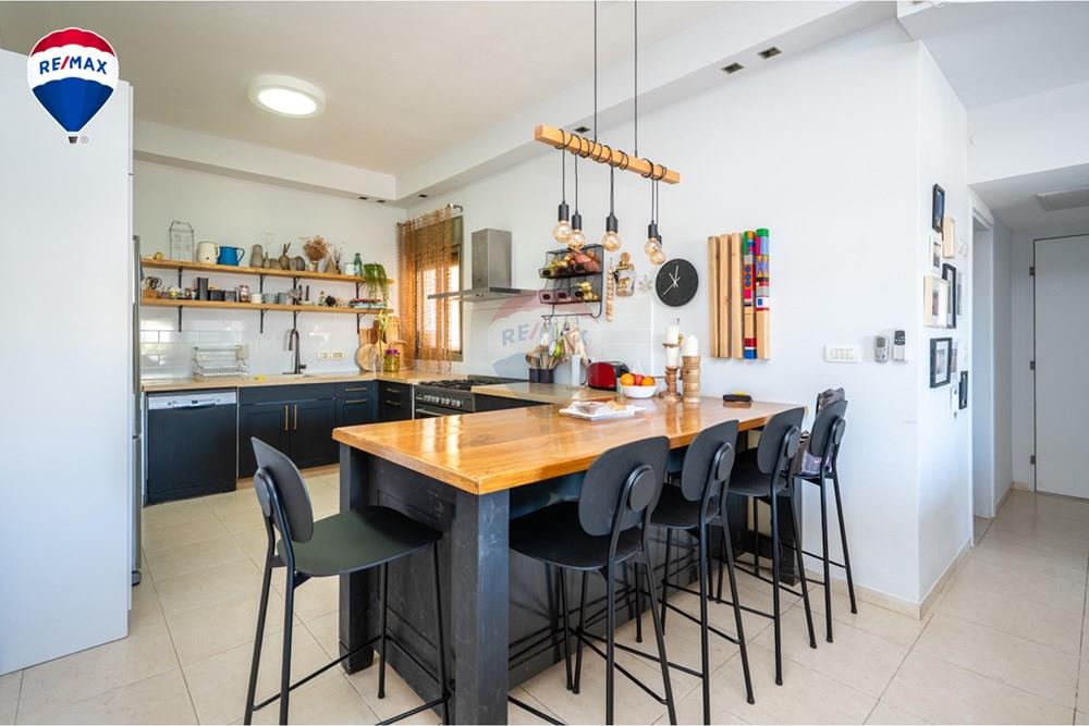Apartment for Sale in Zichron Ya'akov - Image 4