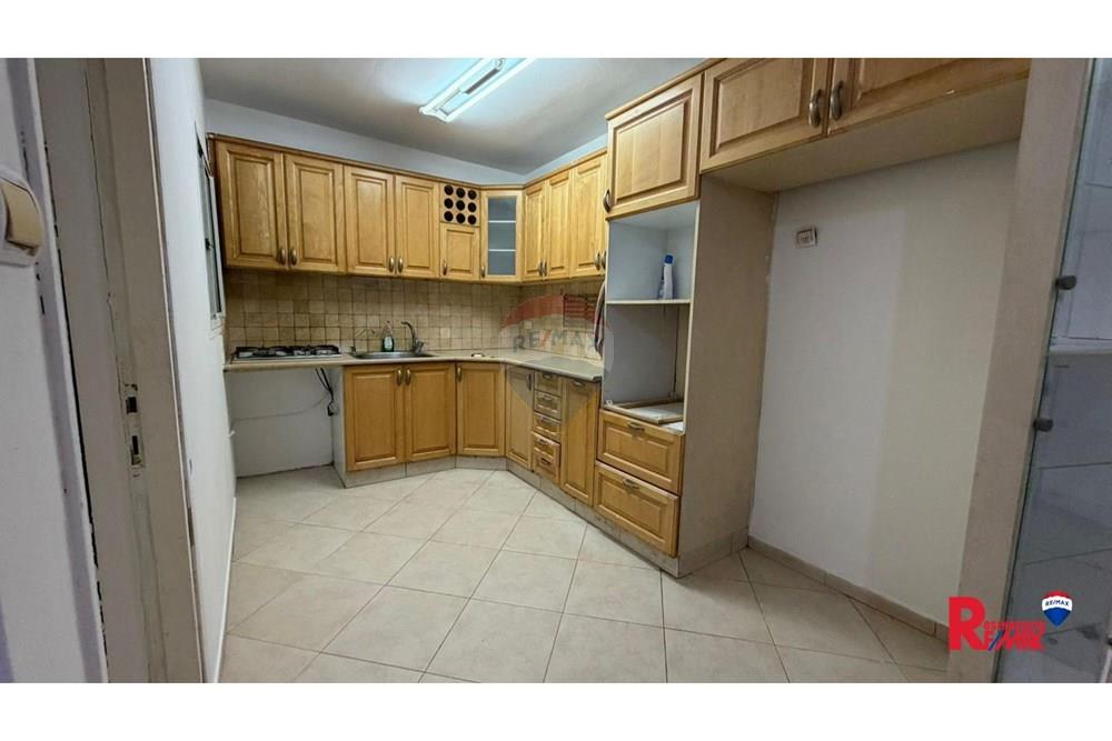 Apartment for Sale in Holon - Image 4
