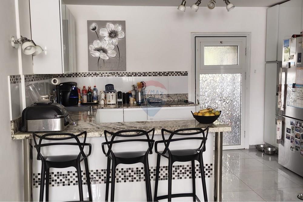 Apartment for Sale in קרית אתא - Image 2
