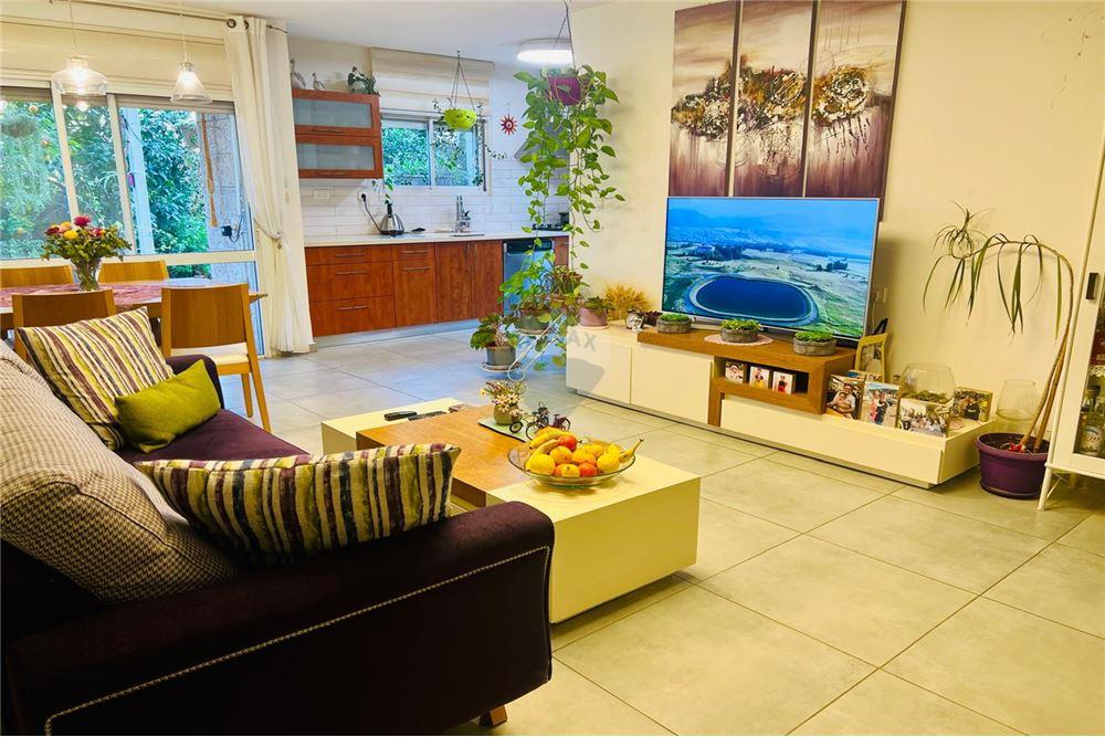 Apartment for Sale in Karmiel - Image 1