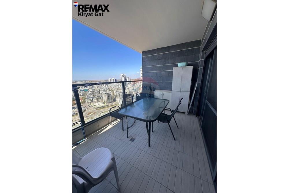 Apartment for Sale in קרית גת - Image 7
