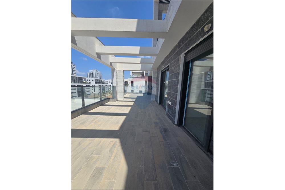 Apartment for Sale in אור עקיבא - Image 3