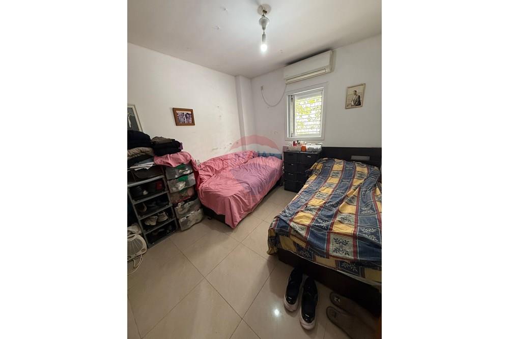 Apartment for Sale in Rehovot - Image 4