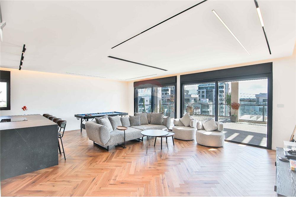 Apartment for Sale in אור עקיבא - Image 2