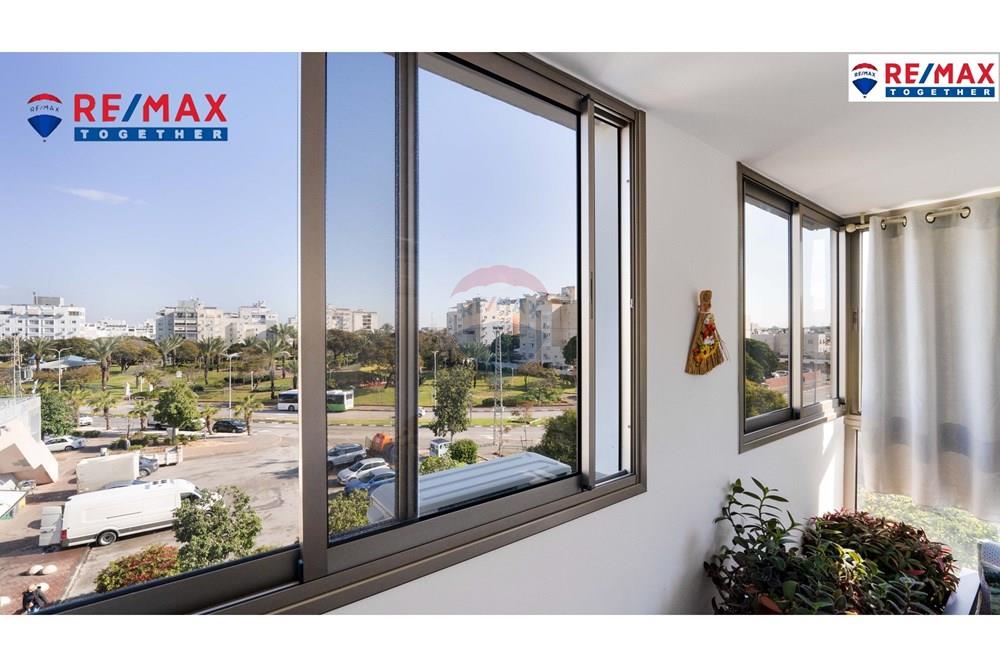 Apartment for Sale in Ashdod - Image 3