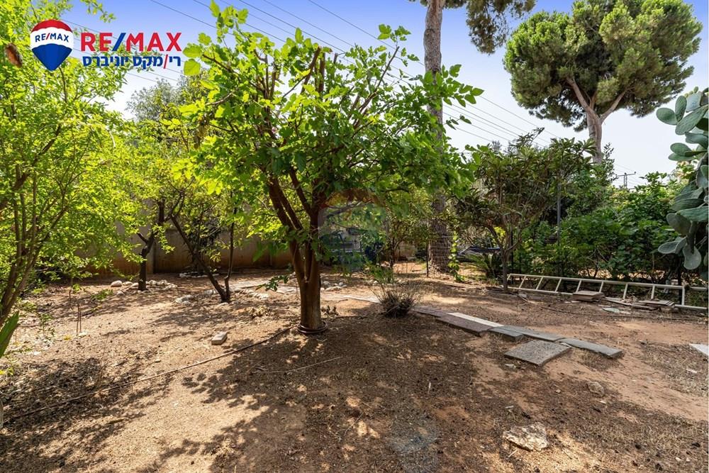 House for Sale in Rehovot - Image 7