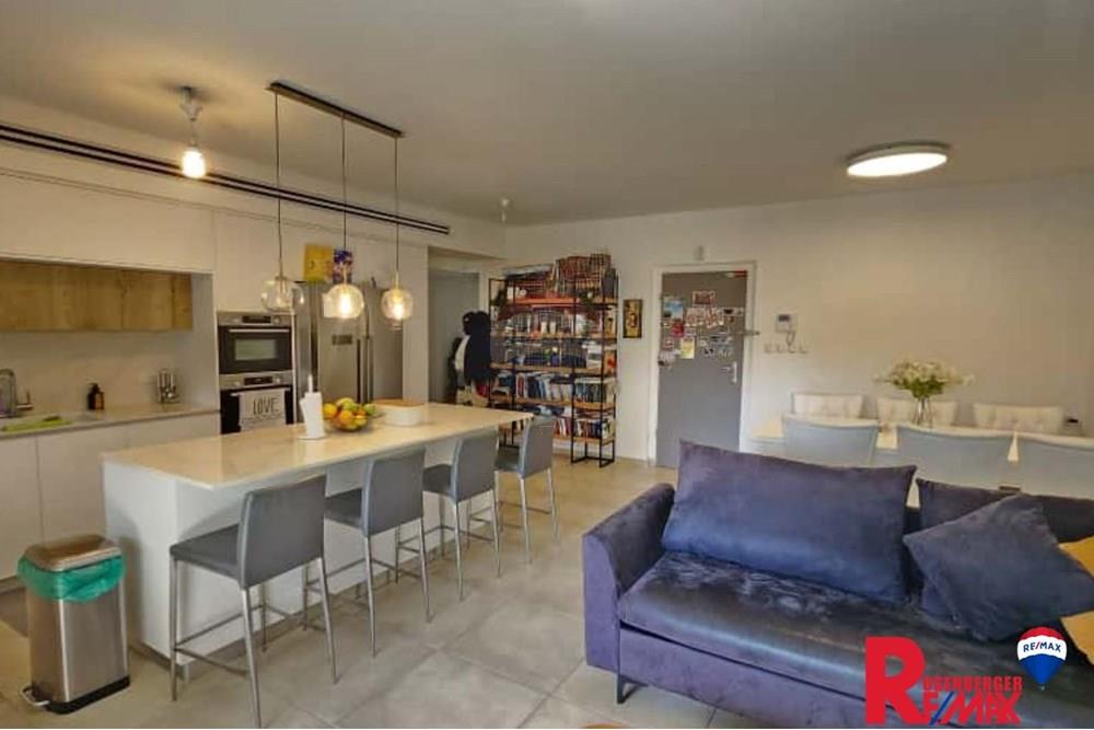 Apartment for Sale in Rishon LeZion - Image 3