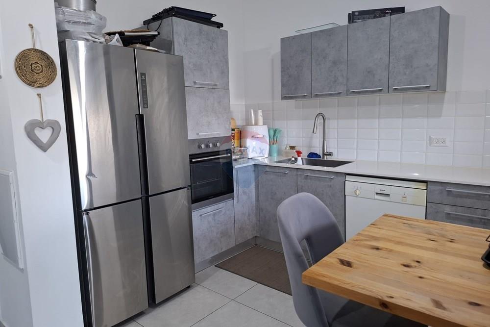 Apartment for Sale in Lod - Image 3