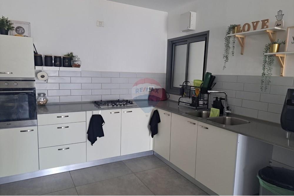 Apartment for Sale in Beer Sheva - Image 2