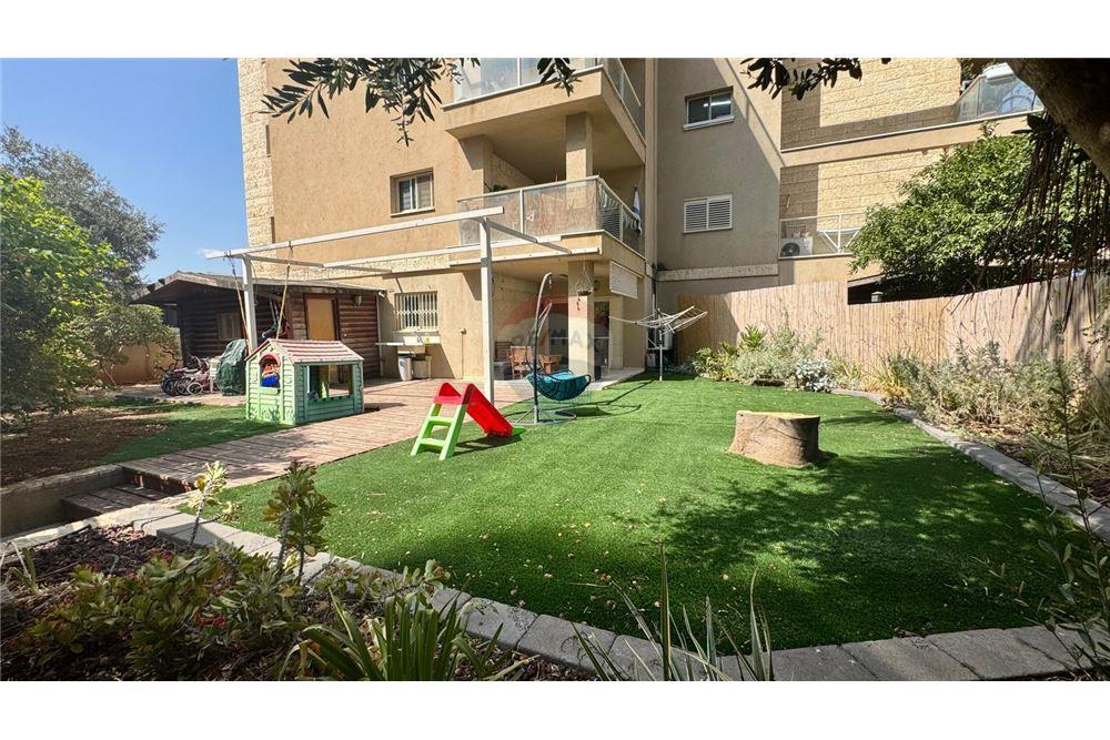Apartment for Sale in Afula - Image 2