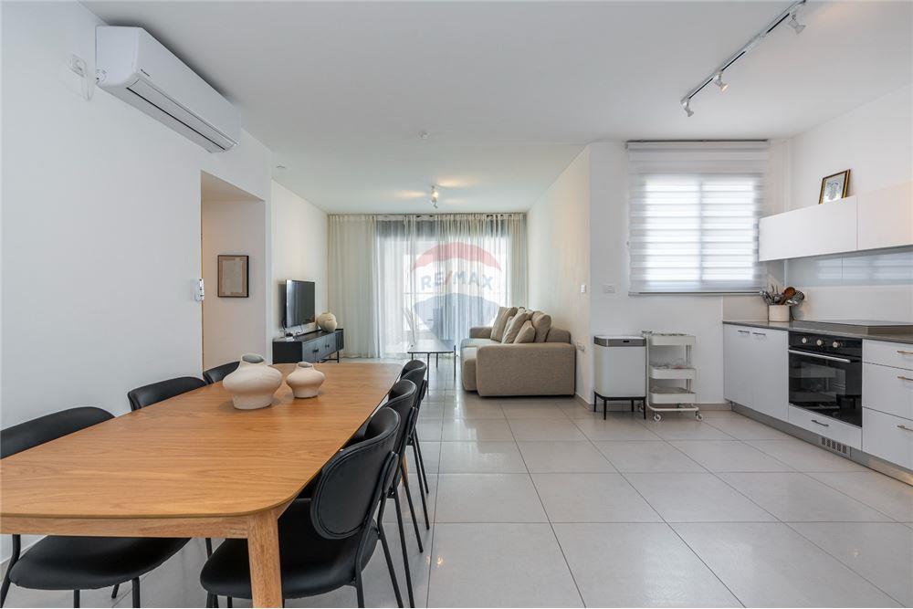 Apartment for Sale in אור עקיבא - Image 4