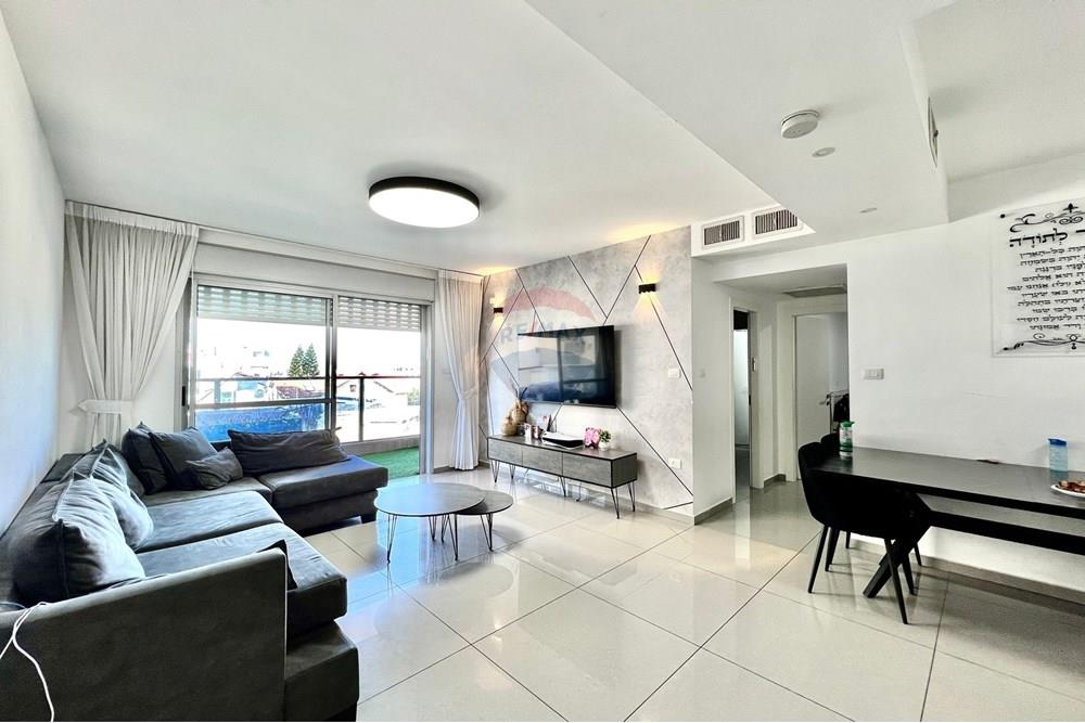 Apartment for Sale in Netanya - Image 4